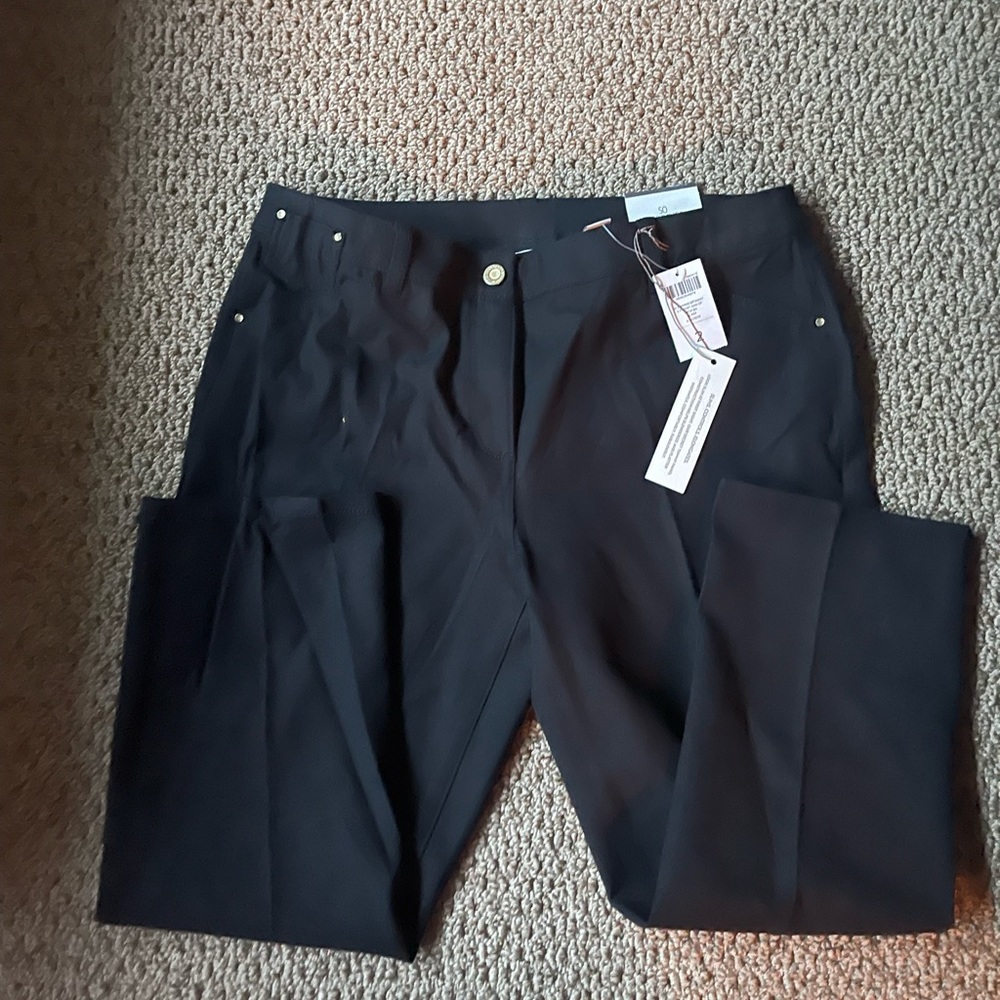 NWT women’s so slimming Chicos crop pants